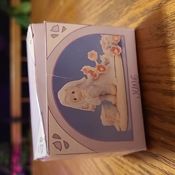Precious Moments June Figurine - Picture 8 of 8